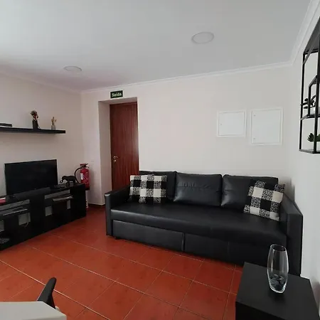 Apartment Haus Am Gruenen Angra do Heroismo